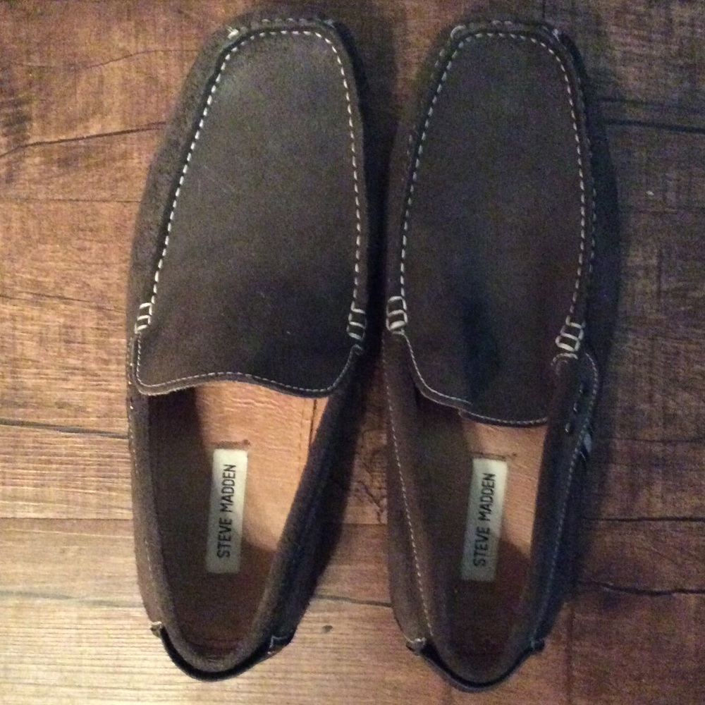 Men’s STEVE MADDEN loafers! 10